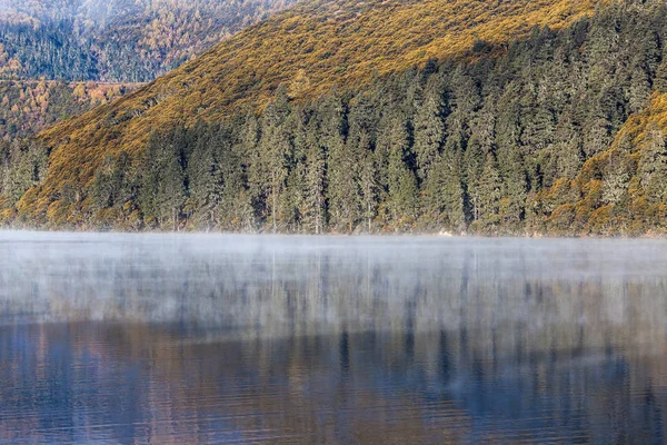 Lago Shudu no Parque Nacional de Potatso — Fotografia de Stock