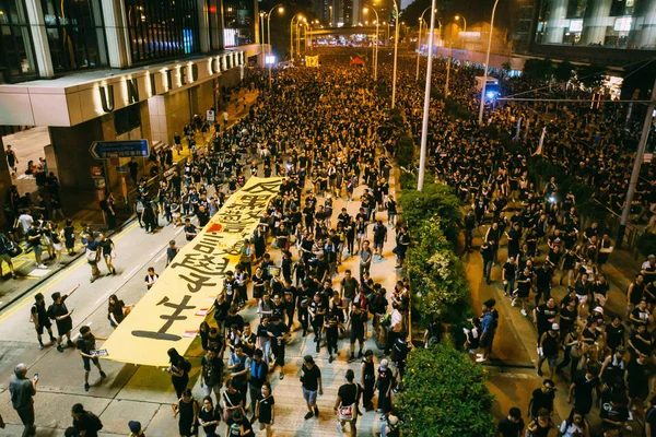 6月16日 2019年6月16日 有两百万香港人站出来反对引渡法案 近30 的香港人呼吁撤销有争议的引渡法案 — 图库照片