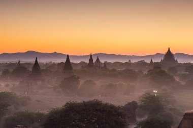 Shwesandaw Pagoda Bagan, Myanmar 'da gün batımı.