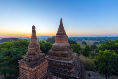 Low Ka Oushang Pagoda Bagan, Myanmar 'da gün doğumu. 