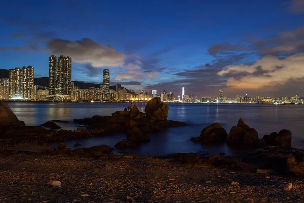 Гонконгское Побережье Ночью — стоковое фото