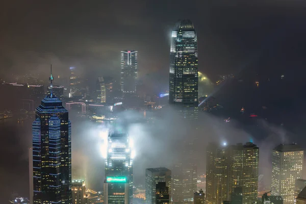Туманная Ночь Гонконге — стоковое фото