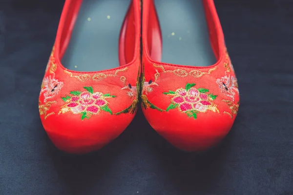 Wedding Red Chinese Shoes — Stock Photo, Image