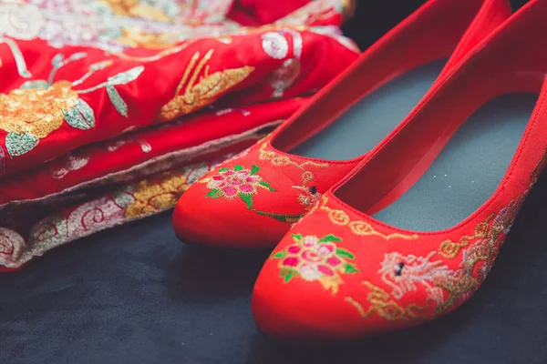 Wedding Red Chinese Shoes — Stock Photo, Image