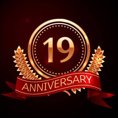 Altın yüzük ve kurdele ile on dokuz yıl yıldönümü kutlama.