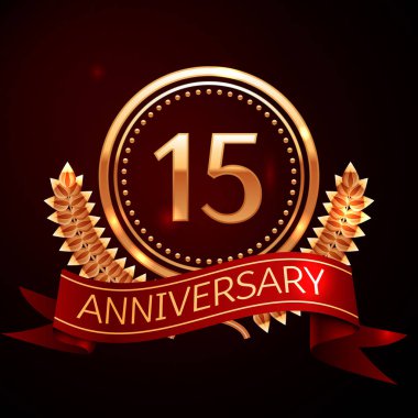 Altın yüzük ve kurdele ile on beş yıl yıldönümü kutlama.