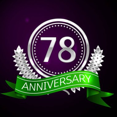 Gümüş Yüzük ve kurdele ile yetmiş sekiz yıl yıldönümü kutlama.