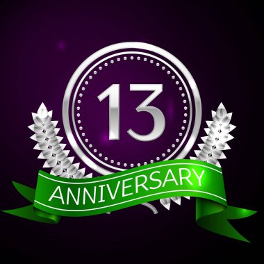 On üç yıl yıldönümü kutlamaları gümüş halkalı ve şerit.