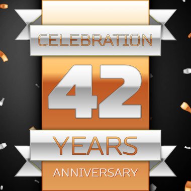 Kırk iki yıl yıldönümü kutlama altın ve gümüş arka plan. Yıldönümü şerit