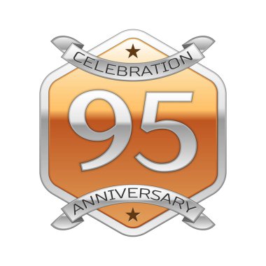 Gümüş şerit ve beyaz zemin üzerine altın altıgen süsleme doksan beş yıl yıldönümü kutlama gümüş logolu.