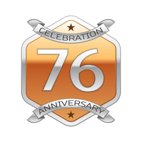 Siedemdziesiąt sześć lat rocznica obchody srebrne logo z wstążki srebrny i złoty ornament sześciokątne na białym tle. — Wektor stockowy