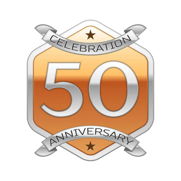 Пятьдесят лет празднования юбилея серебряный логотип с серебряной лентой и золотым шестиугольным орнаментом на белом фоне . — стоковый вектор