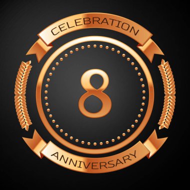 Altın yüzük ve kurdele ile sekiz yıl yıldönümü kutlama.