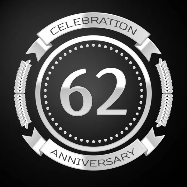 Sesenta y dos años de celebración del aniversario con anillo de plata y cinta sobre fondo negro. Ilustración vectorial — Archivo Imágenes Vectoriales
