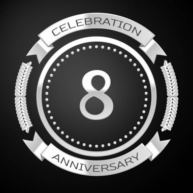 Gümüş Yüzük ve kurdele ile sekiz yıl yıldönümü kutlama.