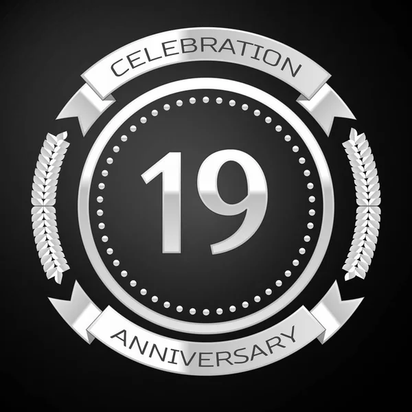 Celebración del aniversario de diecinueve años con anillo de plata y cinta sobre fondo negro. Ilustración vectorial — Archivo Imágenes Vectoriales