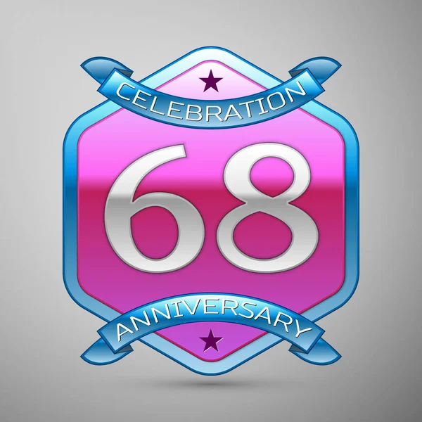 Sześćdziesiąt osiem lat rocznica obchody srebrne logo z niebieską wstążką i fioletowy ornament sześciokątne na szarym tle. — Wektor stockowy