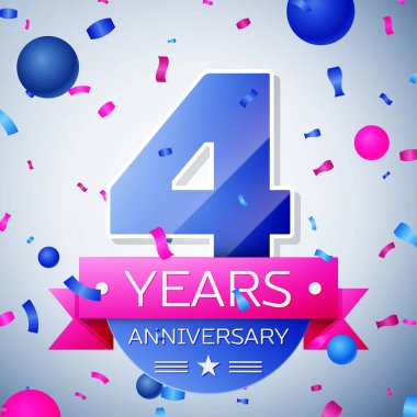 Dört yıl yıldönümü kutlamaları gri arka plan üzerinde. Yıldönümü şerit