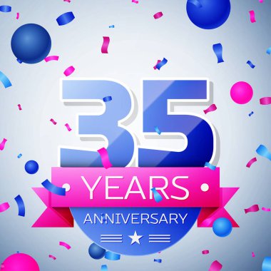 Otuz beş yıl yıldönümü kutlamaları gri arka plan üzerinde. Yıldönümü şerit