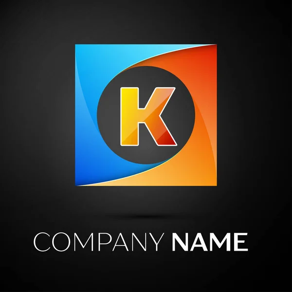 Letra K símbolo do logotipo do vetor no quadrado colorido no fundo preto. Modelo de vetor para o seu projeto — Vetor de Stock