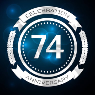 Yetmiş dört yıl yıldönümü kutlamaları gümüş yüzük ve şerit üzerinde mavi arka plan ile. Vektör çizim