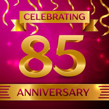 Seksen beş yıl yıldönümü kutlama tasarım. Konfeti ve altın şerit pembe bir arka plan üzerinde. Doğum günü partin için renkli vektör şablon öğeleri. Yıldönümü şerit