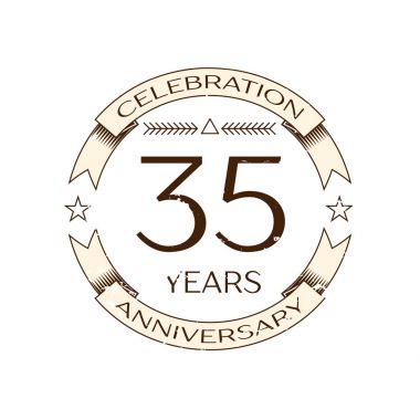 Gerçekçi otuz beş yıl yıldönümü kutlama logo halkalı ve şerit beyaz arka plan üzerinde. Tasarımınız için vektör şablonu