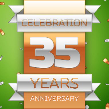 Gerçekçi otuz beş yıl yıldönümü kutlama tasarım. Gümüş ve altın şerit, yeşil zemin üzerine konfeti. Doğum günü partin için renkli vektör şablon öğeleri. Yıldönümü şerit