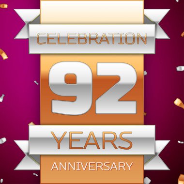 Gerçekçi doksan iki yıl yıldönümü kutlama tasarım. Gümüş ve altın şerit, mor zemin üzerine konfeti. Doğum günü partin için renkli vektör şablon öğeleri. Yıldönümü şerit
