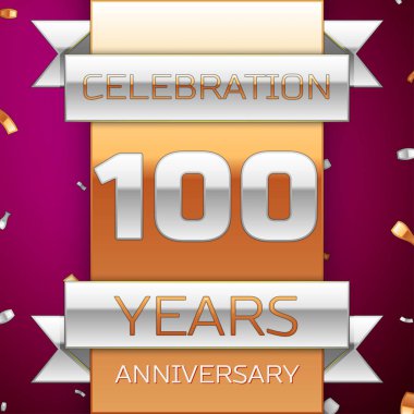 Gerçekçi yüz yıl yıldönümü kutlama tasarım. Gümüş ve altın şerit, mor zemin üzerine konfeti. Doğum günü partin için renkli vektör şablon öğeleri. Yıldönümü şerit