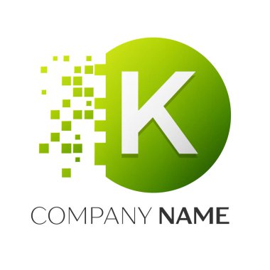 Gerçekçi harf K vektör logo sembol ile beyaz arka plan üzerinde paramparça blok renkli daire içinde. Piksel hareket. Tasarımınız için vektör şablonu