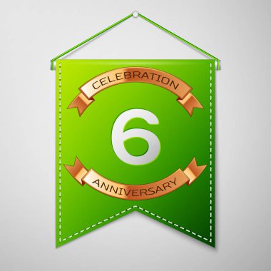 Gerçekçi yeşil bayrağı yazıt altı yıl yıldönümü kutlama tasarım üzerinde gri bir arka plan ile. Altın şerit. Doğum günü partin için renkli şablon öğeleri. Vektör çizim