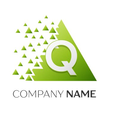 Gerçekçi harf Q vektör logo simge ile parçalanmış bloklar beyaz arka plan üzerinde renkli üçgen. Tasarımınız için vektör şablonu