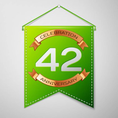 Gri arka plan üzerinde yazıt kırk iki yıl yıldönümü kutlama tasarım ile gerçekçi yeşil bayrağı. Altın şerit. Doğum günü partin için renkli şablon öğeleri. Vektör çizim