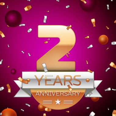Gerçekçi iki yıl yıldönümü kutlama tasarım. Golden numaraları ve gümüş şerit, mor zemin üzerine konfeti. Doğum günü partin için renkli vektör şablon öğeleri