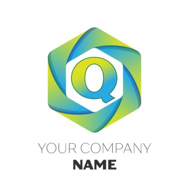 Gerçekçi harf Q vektör logo simge renkli beyaz zemin üzerine altıgen. Tasarımınız için vektör şablonu