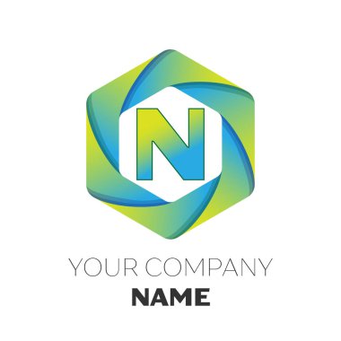 Gerçekçi harf N vektör logo simge renkli beyaz zemin üzerine altıgen. Tasarımınız için vektör şablonu