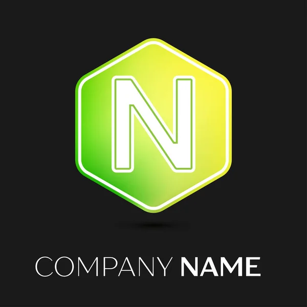Realistiska bokstaven N vektor logotypen symbol i färgglada sexkantiga på svart bakgrund. Vector mall för din design — Stock vektor