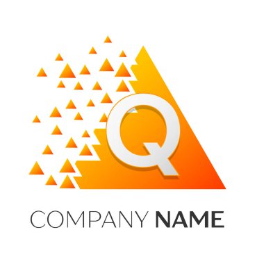 Gerçekçi harf Q vektör logo simge ile parçalanmış bloklar beyaz arka plan üzerinde renkli üçgen. Tasarımınız için vektör şablonu