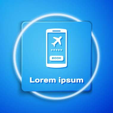 Elektronik geçiş kartı olan beyaz akıllı telefon mavi arka planda izole edilmiş bir bilet ikonu. Web ve uygulama için yolcu uçağı bileti. Mavi kare düğme. Vektör İllüstrasyonu