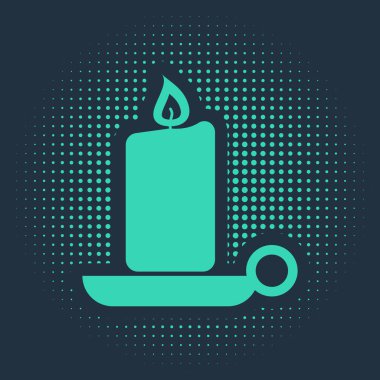 Mavi arkaplanda izole edilmiş, şamdan simgesinde yanan yeşil mum. Eski moda yanan mum. Silindirik mum çubuğu ve yanan ateş. Soyut çember rastgele noktalar. Vektör İllüstrasyonu