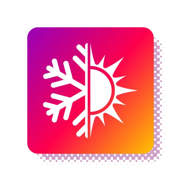 Wit Warm en koud symbool. Zon en sneeuwvlok pictogram geïsoleerd op witte achtergrond. Winter en zomer symbool. Vierkante kleur knop. Vector Illustratie — Stockvector