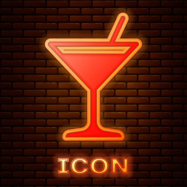 Duvarın arkasında parlayan neon renkli cam martini ikonu izole edilmiş. Kokteyl ikonu. Şarap kadehi ikonu. Vektör İllüstrasyonu