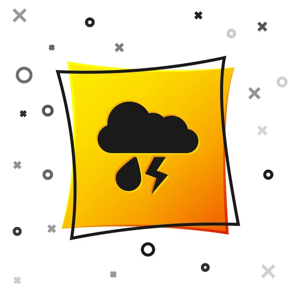 Zwarte Wolk met regen en bliksem pictogram geïsoleerd op witte achtergrond. Regen bewolkt neerslag met regendruppels.Weer pictogram van de storm. Gele vierkante knop. Vector Illustratie — Stockvector