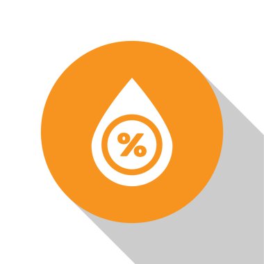 Beyaz su bırakma yüzdesi simgesi beyaz arkaplanda izole edildi. Nem analizi. Turuncu daire düğmesi. Vektör İllüstrasyonu