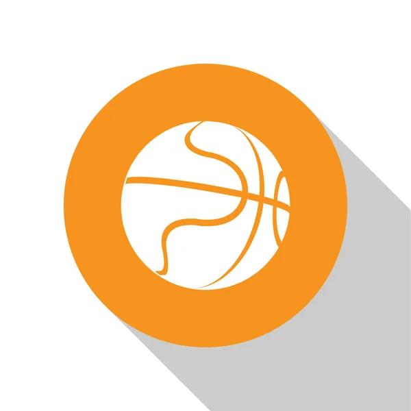 화이트 농구볼 아이콘은 흰 배경에 분리되어 있습니다. 스포츠의 상징. 주황색 원 버튼. 벡터 일러스트 — 스톡 벡터