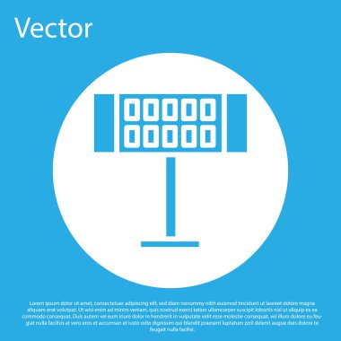 Mavi elektrikli ısıtıcı ikonu mavi arkaplanda izole edildi. Uzaktan kumandalı kızıl ötesi ısıtıcı. Klima kontrolü. Beyaz daire düğmesi. Vektör İllüstrasyonu