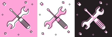 Çapraz tornavida ve ingiliz anahtarı simgesini pembe ve beyaz, siyah arkaplanda izole et. Servis aracı sembolü. Vektör İllüstrasyonu