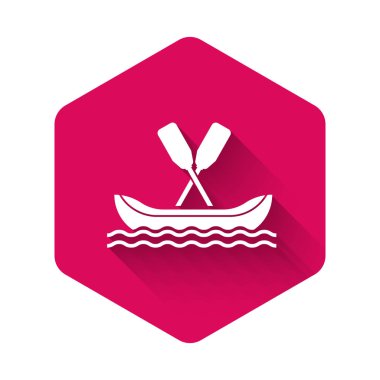 Beyaz Rafting tekne ikonu uzun gölgeli. Kürekli kano. Su sporları, ekstrem sporlar, tatil, tatil, takım oluşturma. Pembe altıgen düğmesi. Vektör İllüstrasyonu
