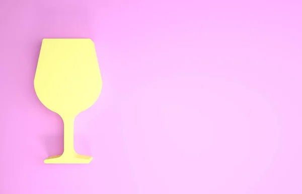 Κίτρινη γυάλινη εικόνα κρασιού που απομονώνεται σε ροζ φόντο. Πινακίδα από γυαλί. Μινιμαλιστική έννοια. 3d απεικόνιση 3D καθιστούν — Φωτογραφία Αρχείου